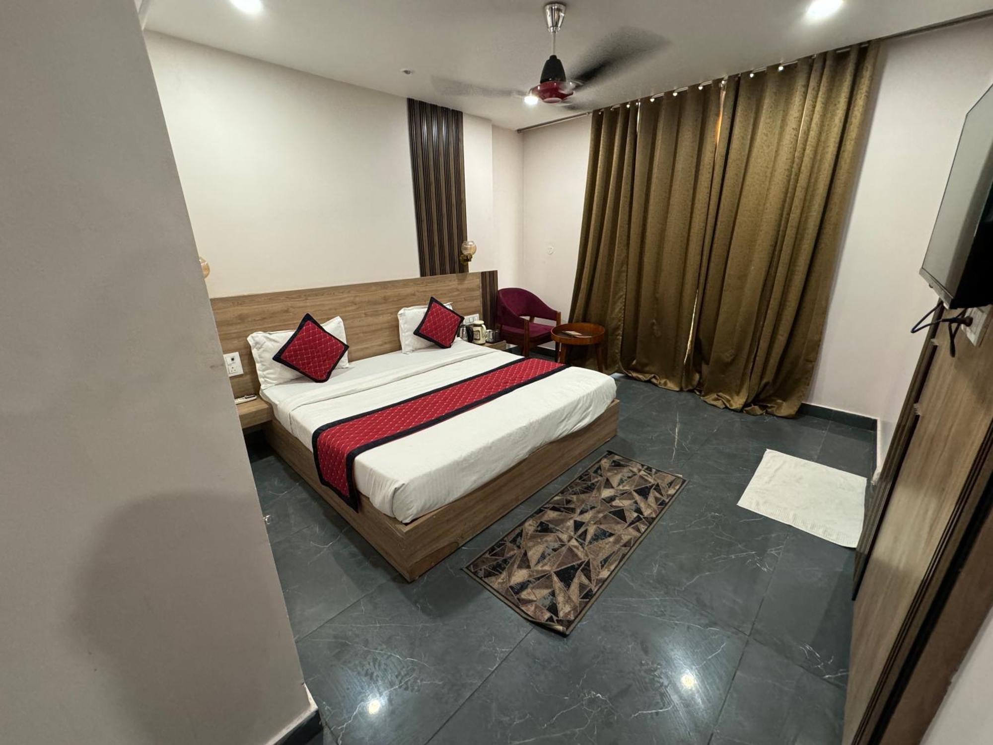 Namay Inn By T And M Hotels Haridwār Esterno foto
